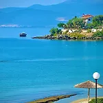 Golden Coast Panagias شقة