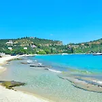 Golden Coast Panagias شقة