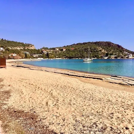 Golden Coast Panagias Appartement *