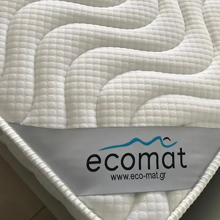 Golden Coast Panagias 公寓 *