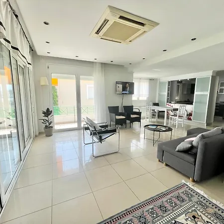 Golden Coast Panagias Apartment Volos